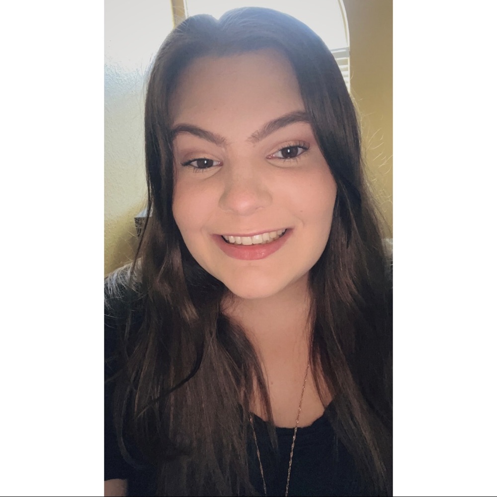 Meet your Posher, Carley